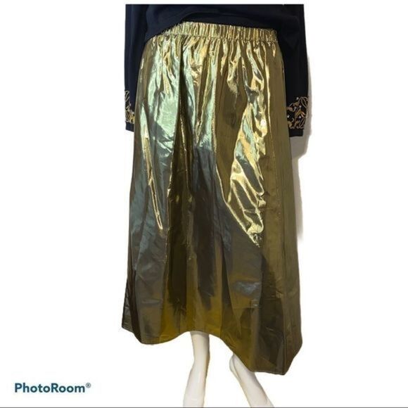 Vintage L'eau Vive knit embroidered shirt‎ with metallic gold maxi lined skirt - Picture 3 of 16